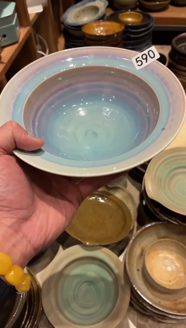 瓷片卿*久590微瑕蓝紫草帽盘1个