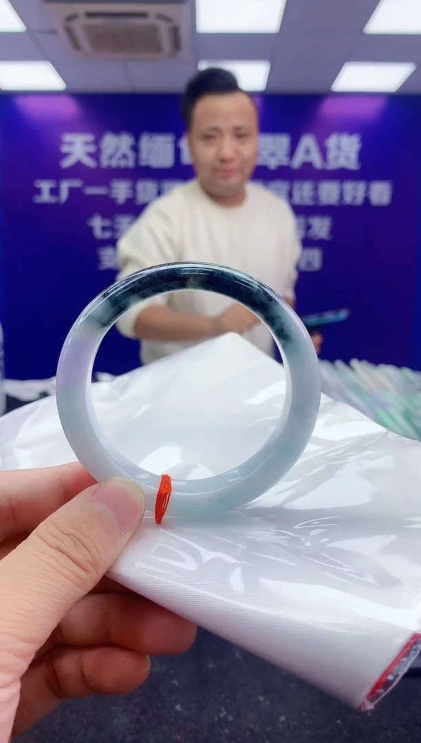 未镶嵌手镯翡翠AAAAAAAAAAAA
