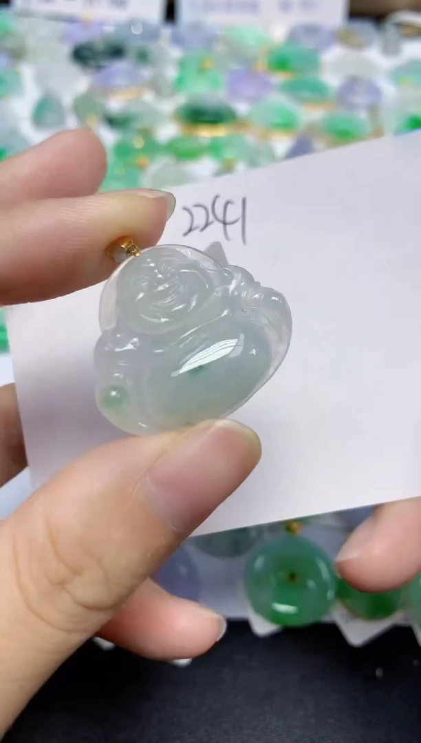 翡翠18K金镶嵌颈饰11111111111