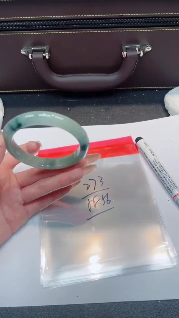 未镶嵌手镯翡翠默认有瑕，no退换-273