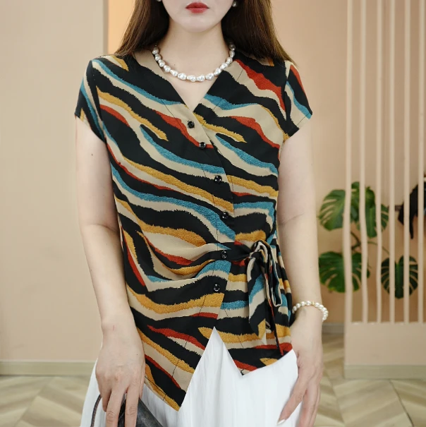 2025夏季新品时尚百搭修身显瘦法式洋气设计感女士短袖上衣8093