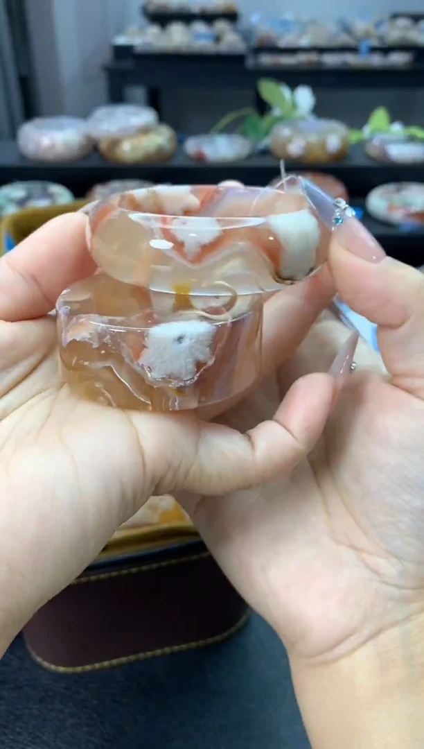 未镶嵌手镯石英质玉53圈口  赠送镯心