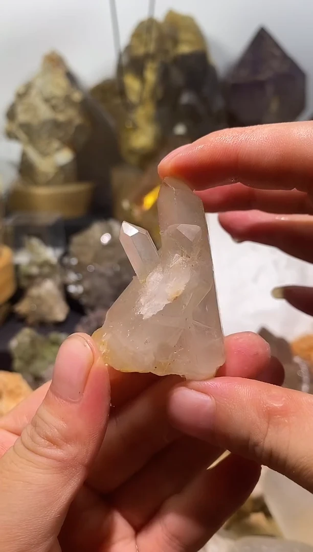 水晶珠宝半成品未镶嵌11号马岛晶簇