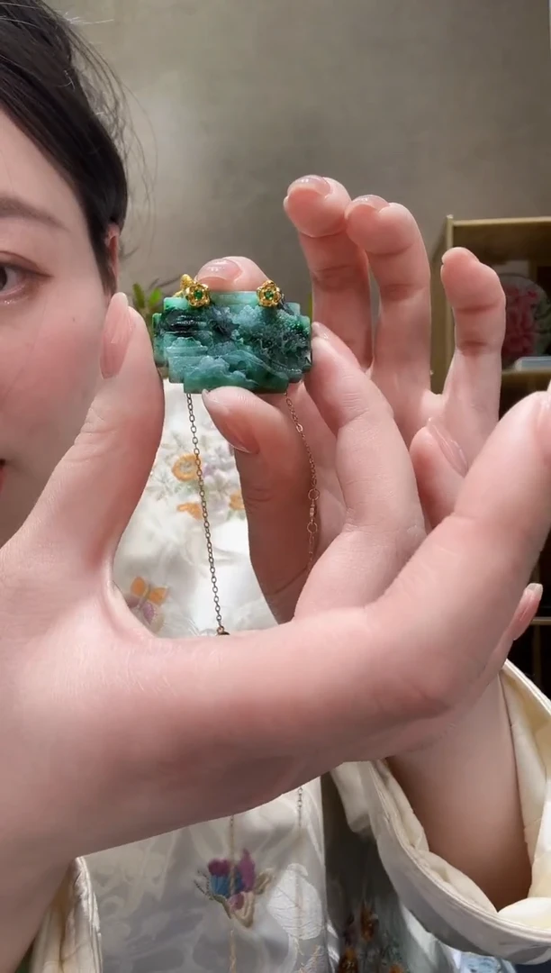 【闪购商品】翡翠颈饰未镶嵌吊坠