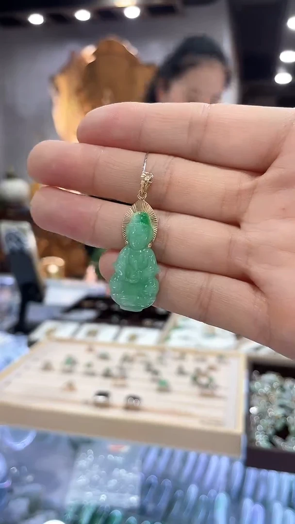 吊坠(不含链)18K金镶嵌翡翠333