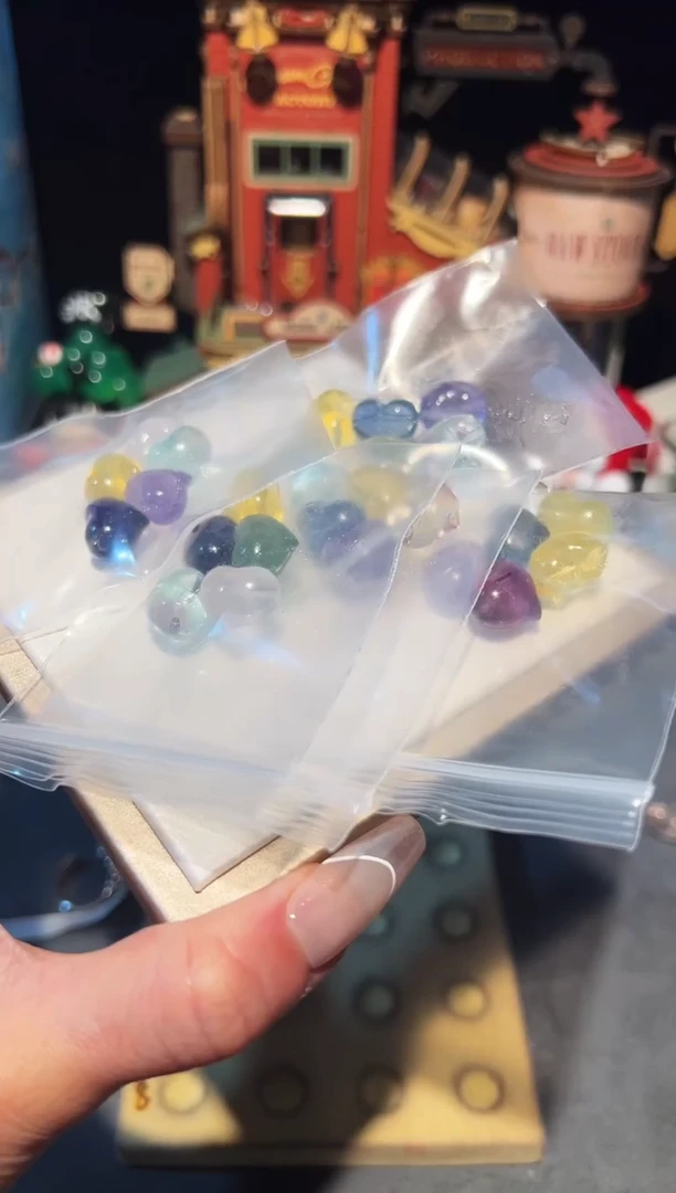 【闪购商品】萤石气泡爱心5颗未镶嵌多样性发其一（不备注颜色）