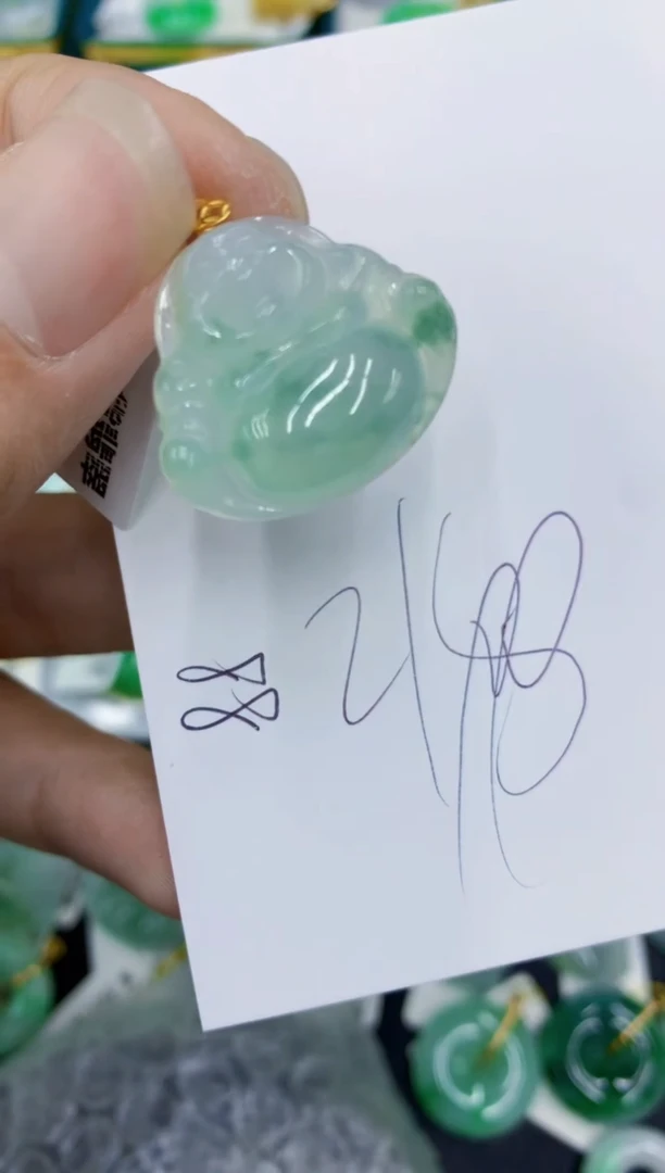 翡翠18K金镶嵌颈饰1111111111