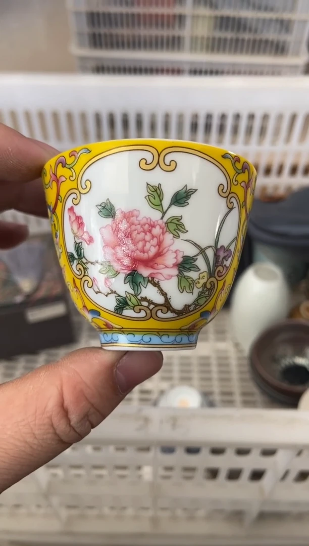 无运费险有瑕疵的摄影的产品有使用过的痕迹有点脏介意勿拍