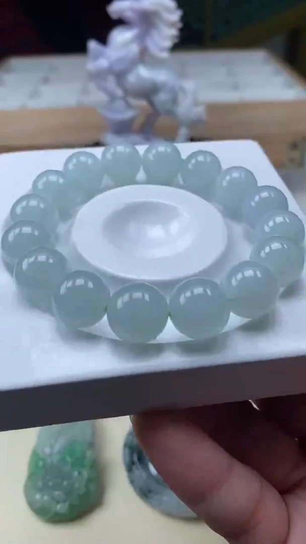 【闪购商品】翡翠挂件未镶嵌珠串