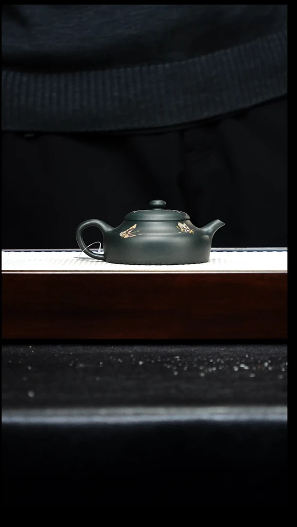 茶壶紫砂宜兴紫砂 静乐 九龄君子兰 吴国政h481