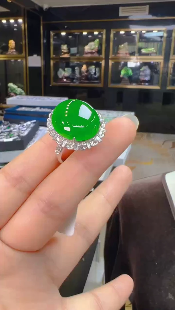 翡翠戒指18K金镶嵌064