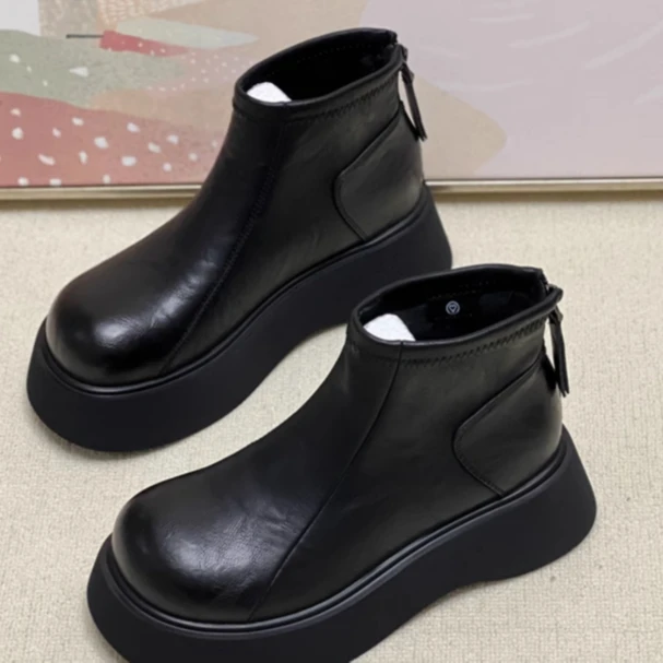 【现货＋有运费险】保暖瘦瘦靴平底女马丁靴厚款平跟冬季短圆头铁头