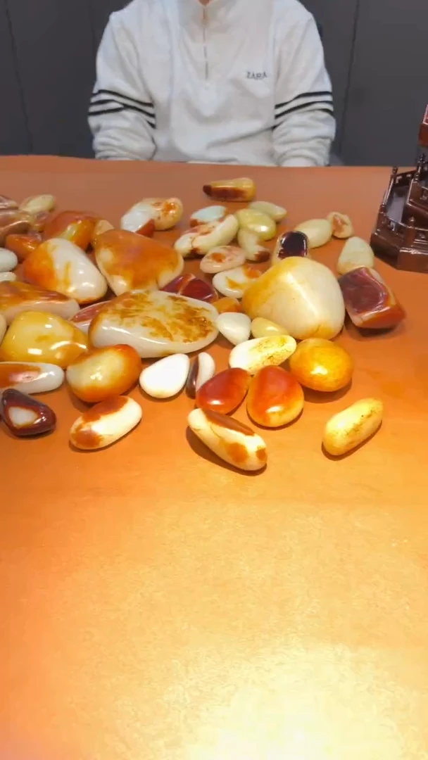 未镶嵌和田玉把件阳***。和田玉