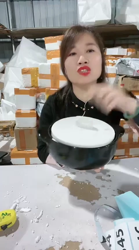 【闪购商品】339瑕疵1.5黑锅带盖，，