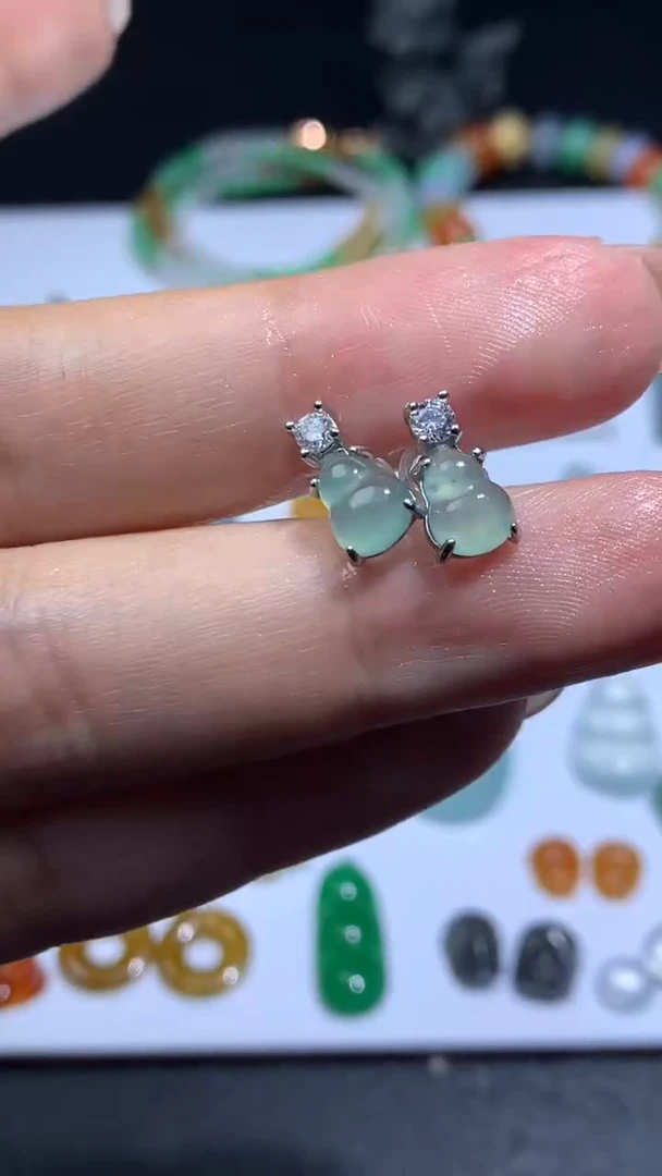 未镶嵌翡翠耳饰净货