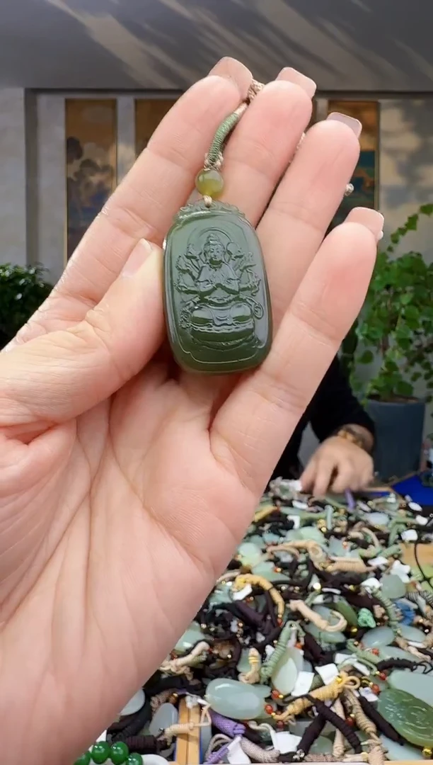 未镶嵌和田玉挂件拍一发一