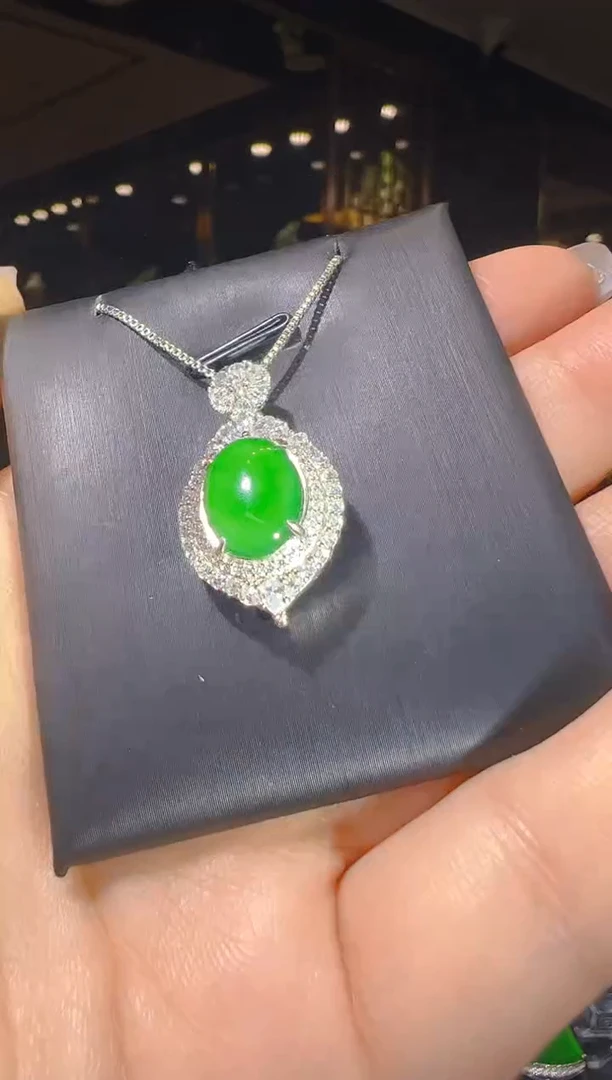 【闪购商品】翡翠吊坠(赠链)银S925镶嵌005(多样性发货)