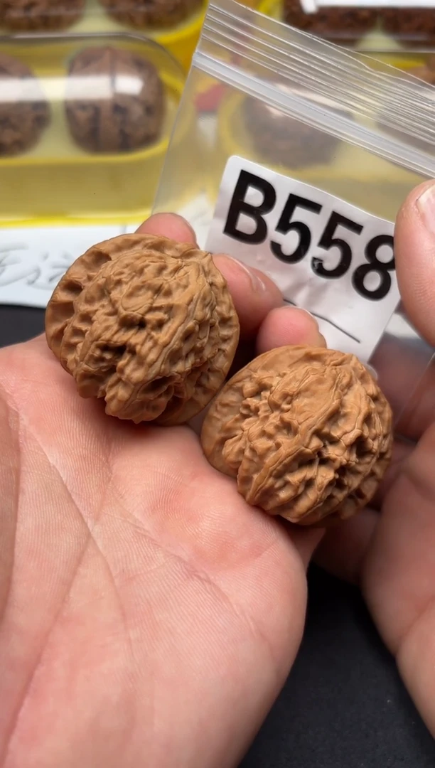 吊坠文玩核桃40白狮子B558