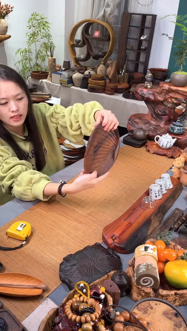 鸡翅木贝壳盘21-15-3.5