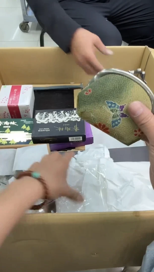 瓷片小穆直播间的物品210