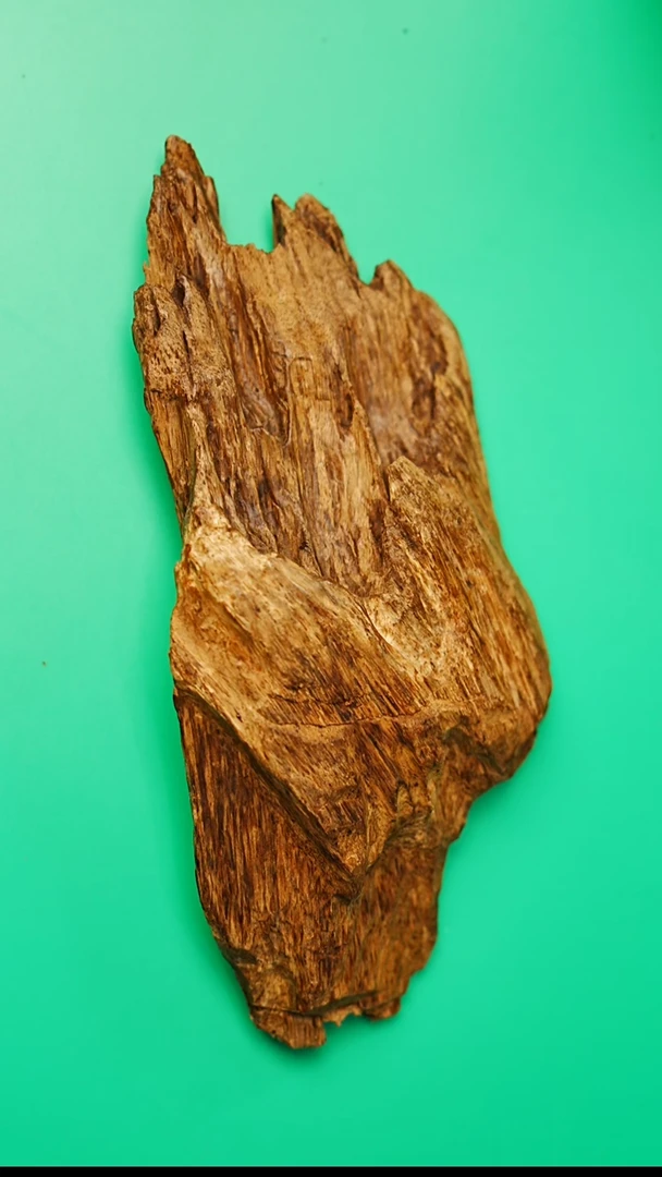 沉香沉香碎屑马泥涝原料78.9g   03302