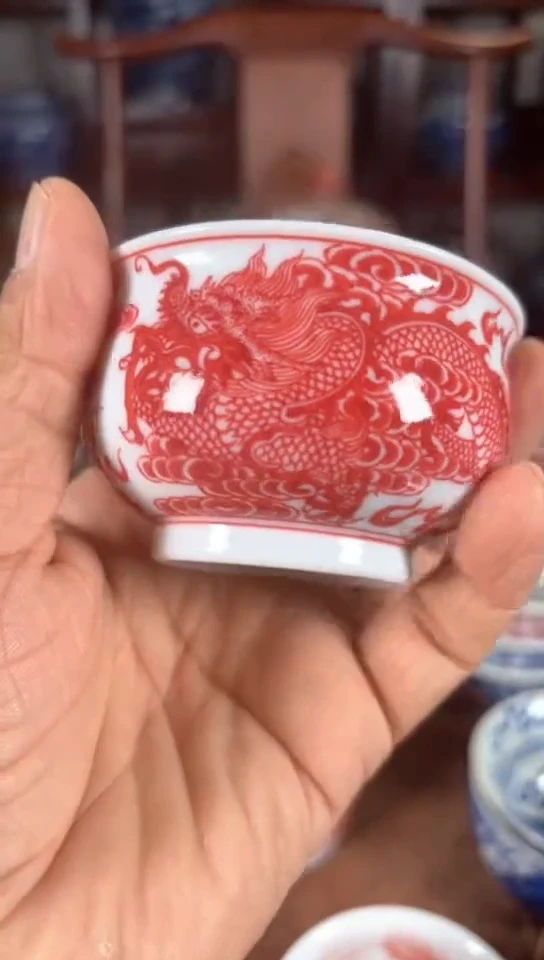 柴窑釉里红龙凤呈祥杯杯