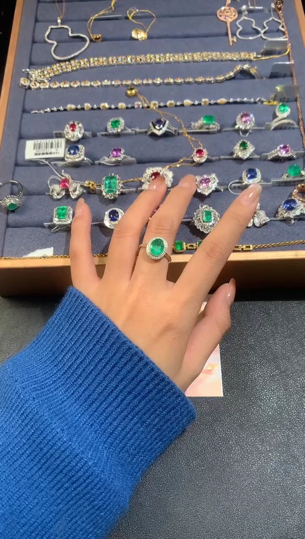 18K金镶嵌戒指祖母绿戒指A170|6800