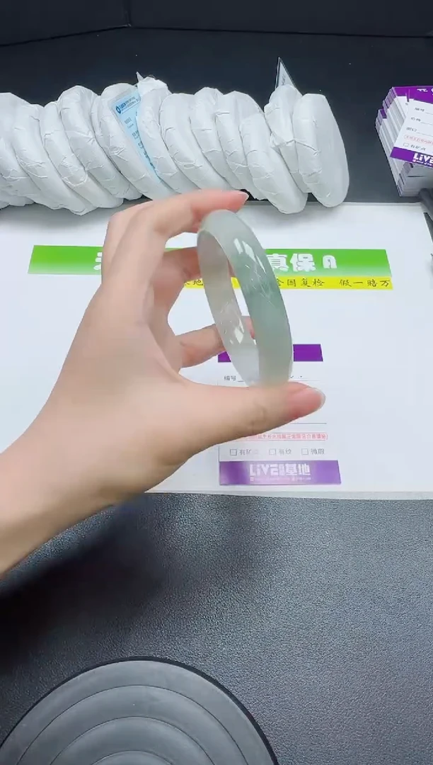 石英质玉手镯未镶嵌012-58