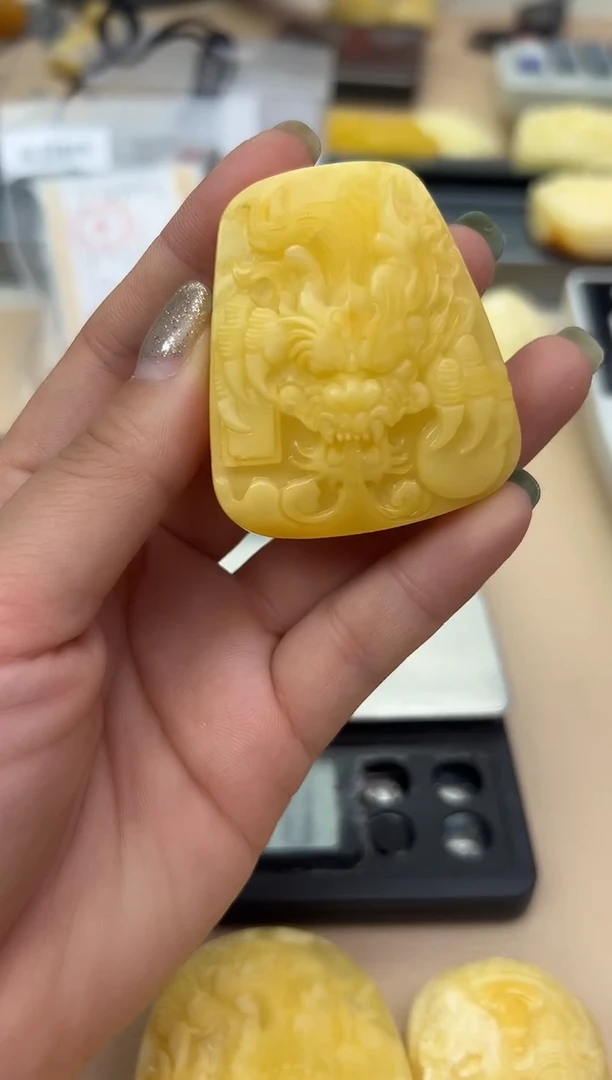 未镶嵌蜜蜡裸石蜜蜡吊坠