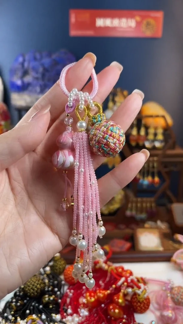 开***奶，粉色大漆葫芦挂件