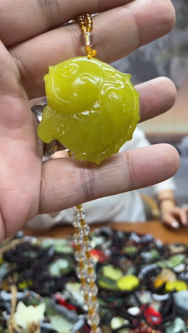 未镶嵌岫玉吊坠·