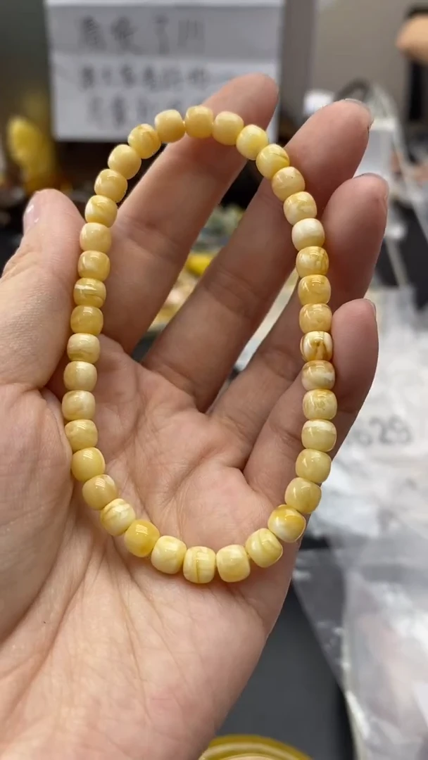 琥珀未镶嵌珠宝奇石977