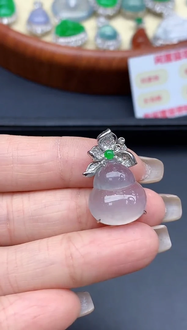 颈饰18K金镶嵌翡翠臻*阁485-中国好珍宝