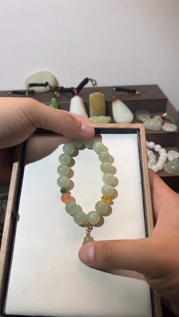 未镶嵌手链和田玉和田玉手串