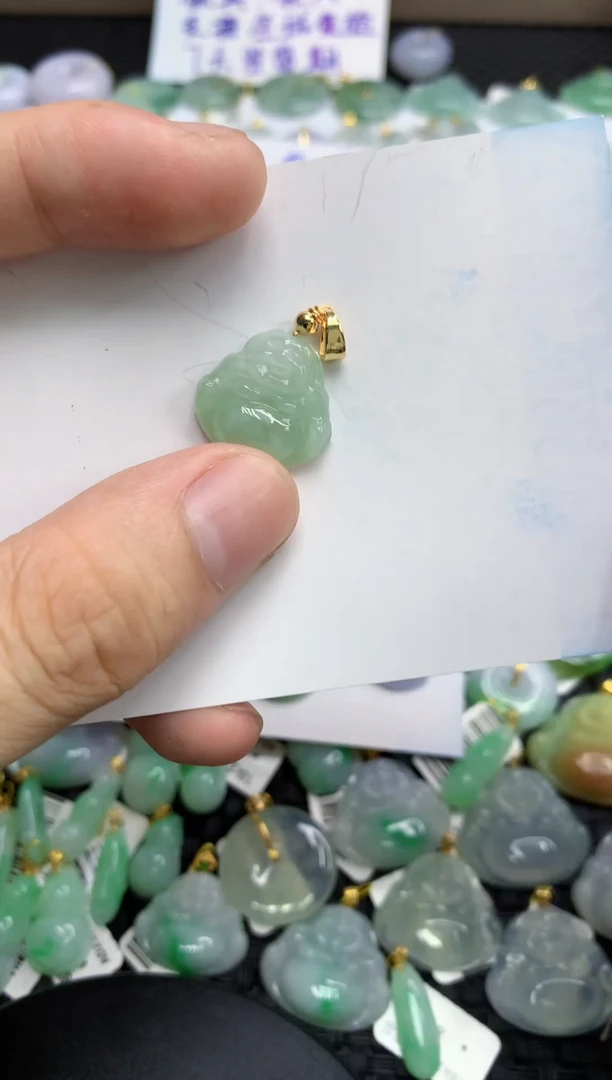 翡翠未镶嵌颈饰1111111111