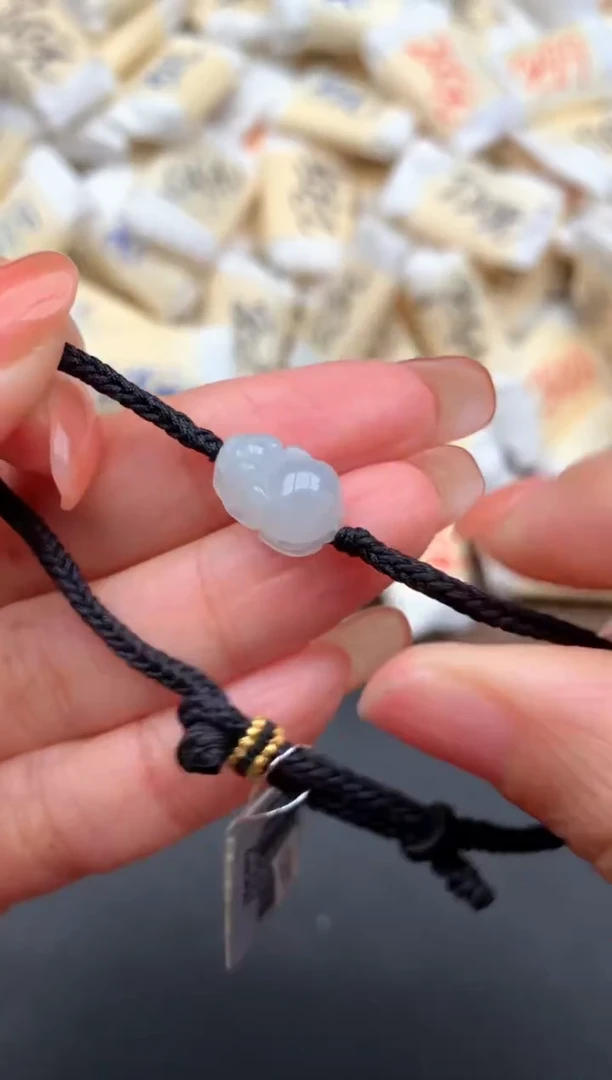 未镶嵌挂件翡翠1