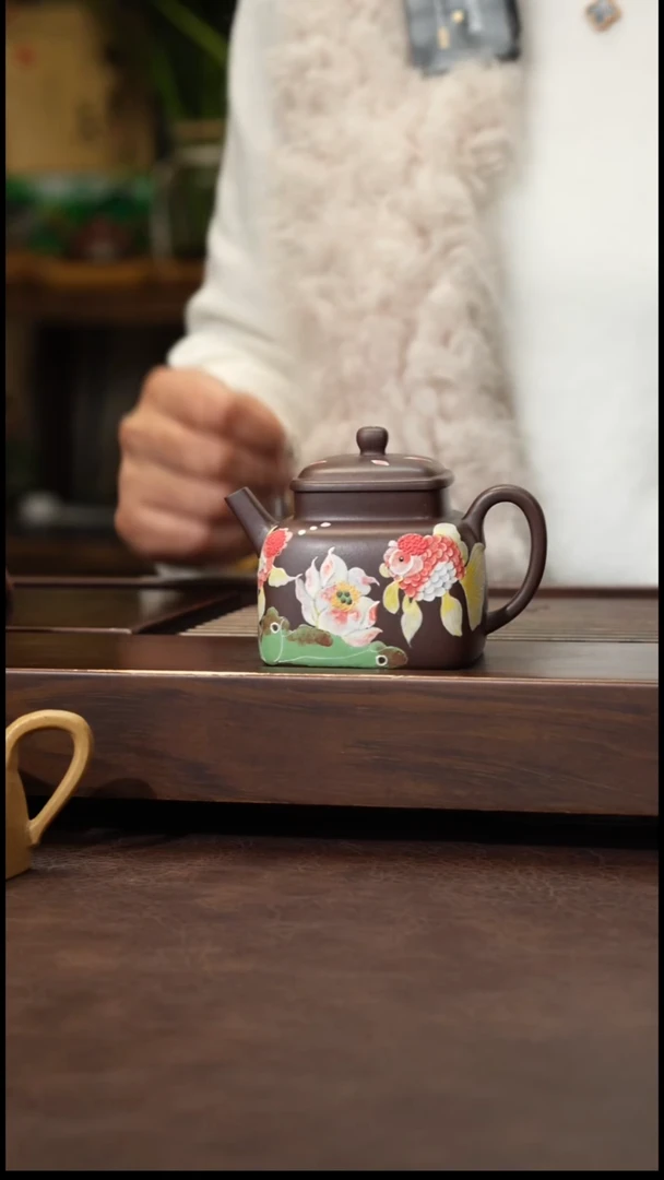 茶壶紫砂紫泥泥绘四方德钟170cc左右