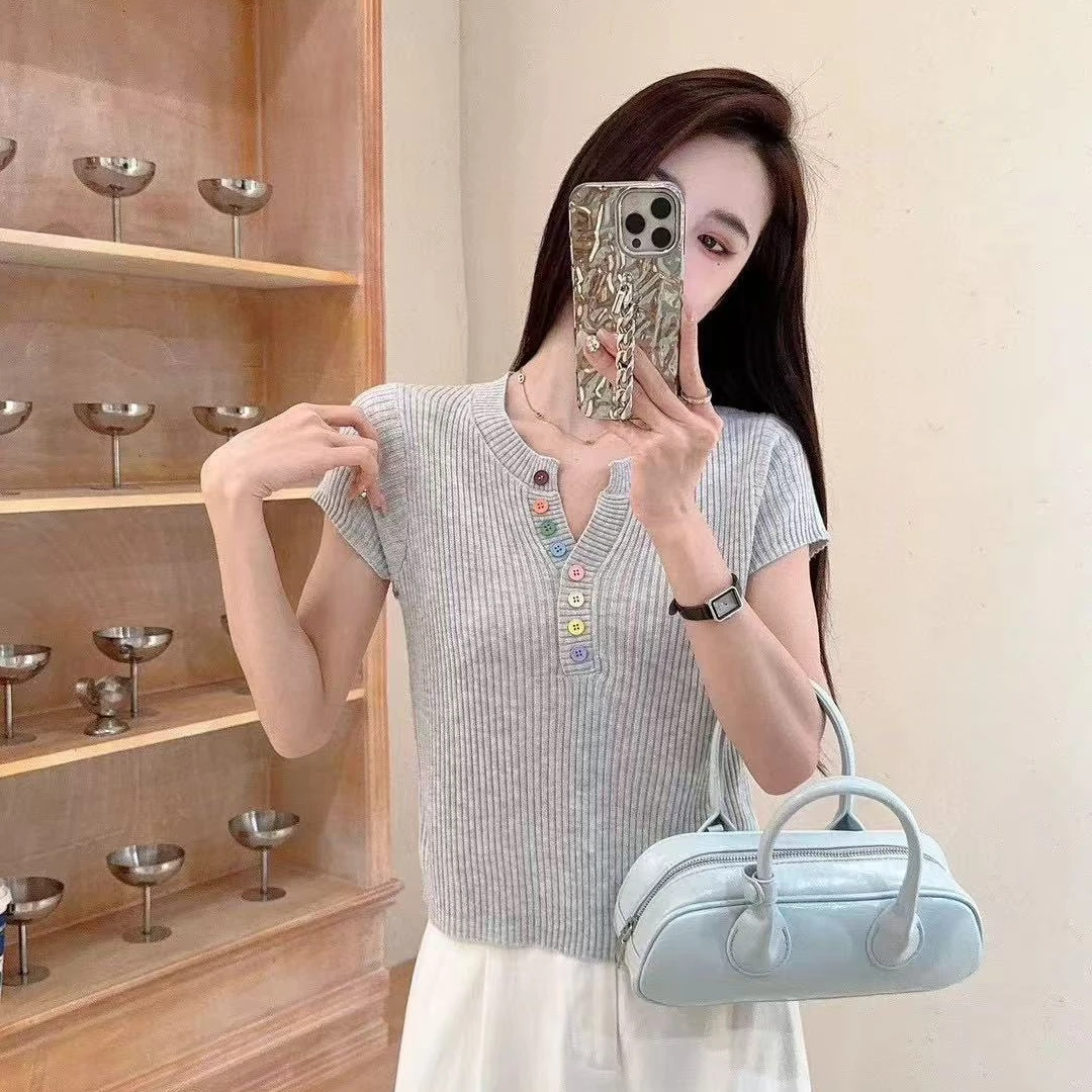 别致减龄2025春季休闲纯欲风针织衫小众短袖上衣百搭甜美风