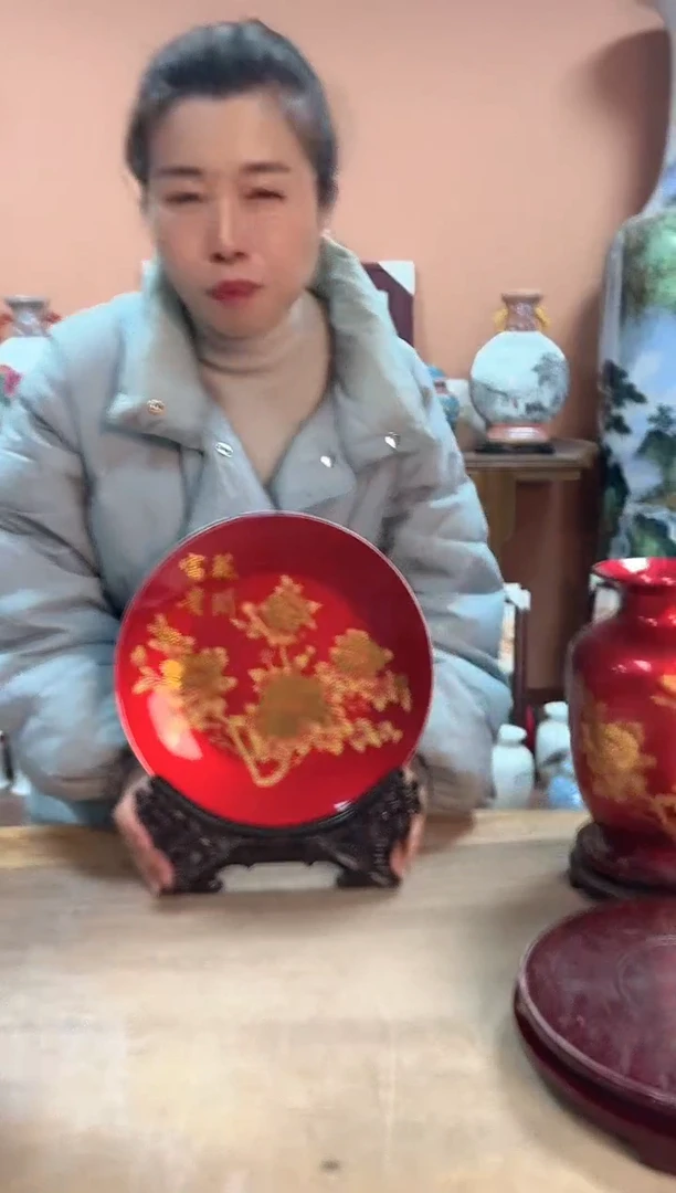 陶瓷花开富贵赏盘摆件