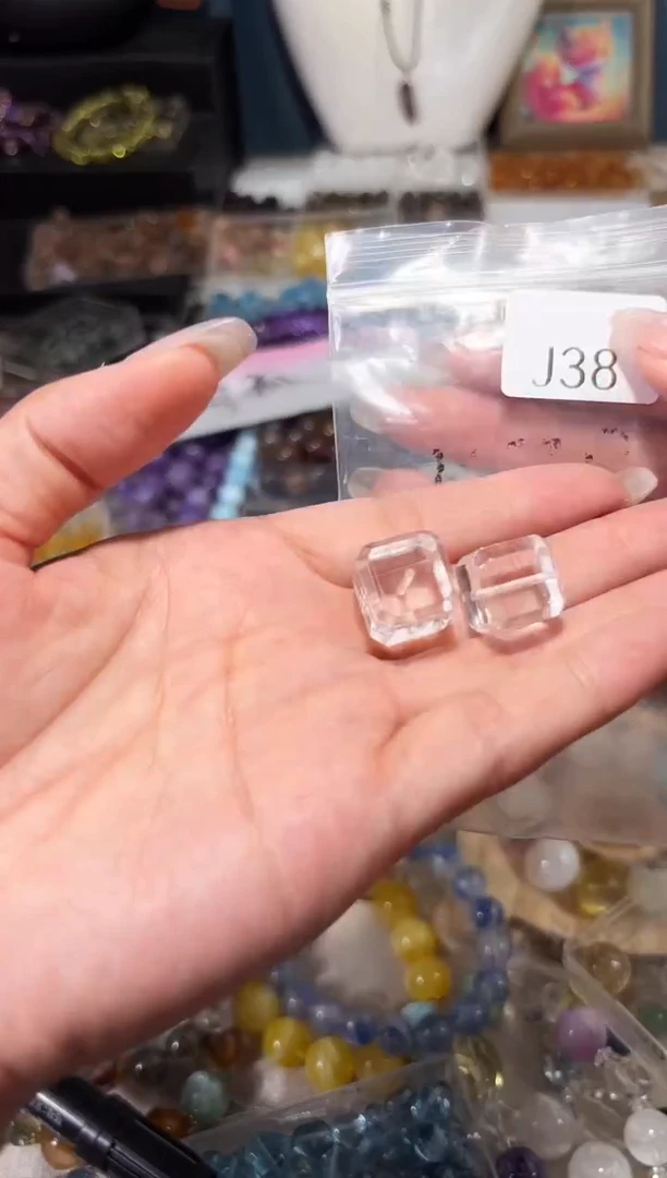 水晶手串未镶嵌J38白水方糖卡14
