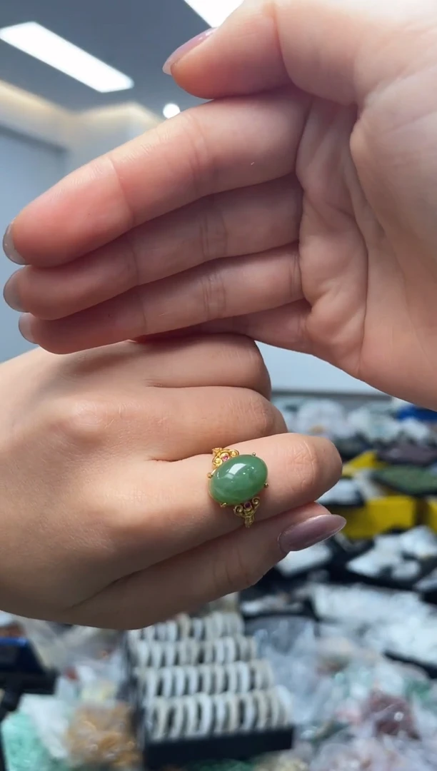 未镶嵌戒指和田玉（多样性发一件）