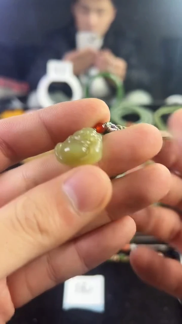 颈饰未镶嵌和田玉多样性发货