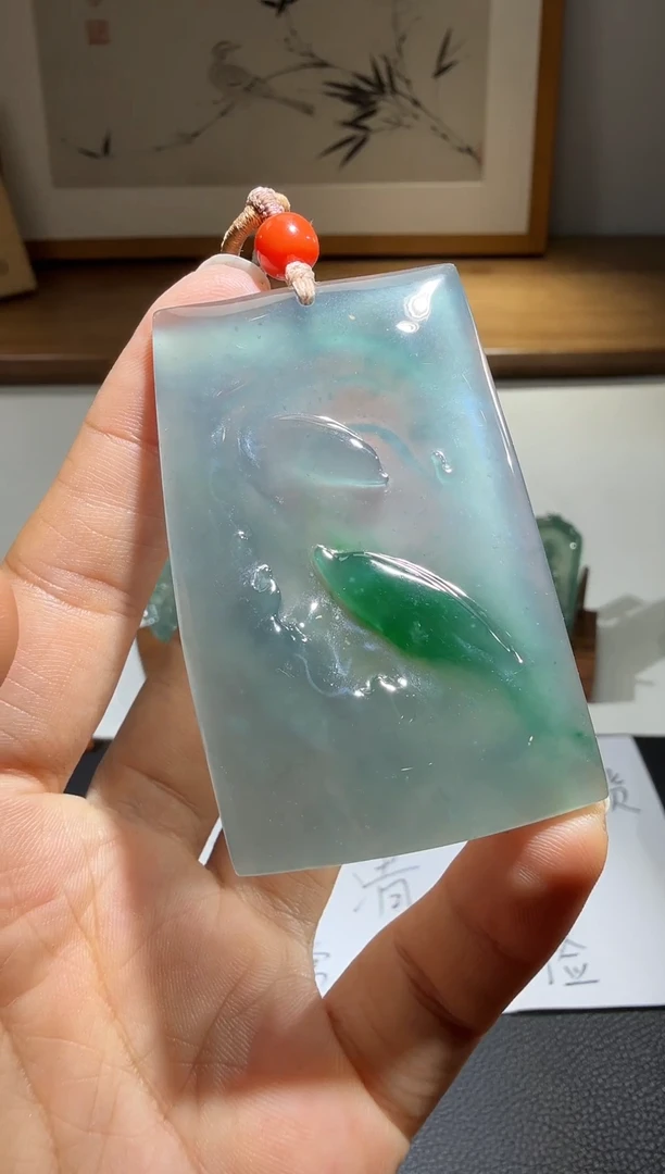 吊坠(不含链)未镶嵌翡翠形意