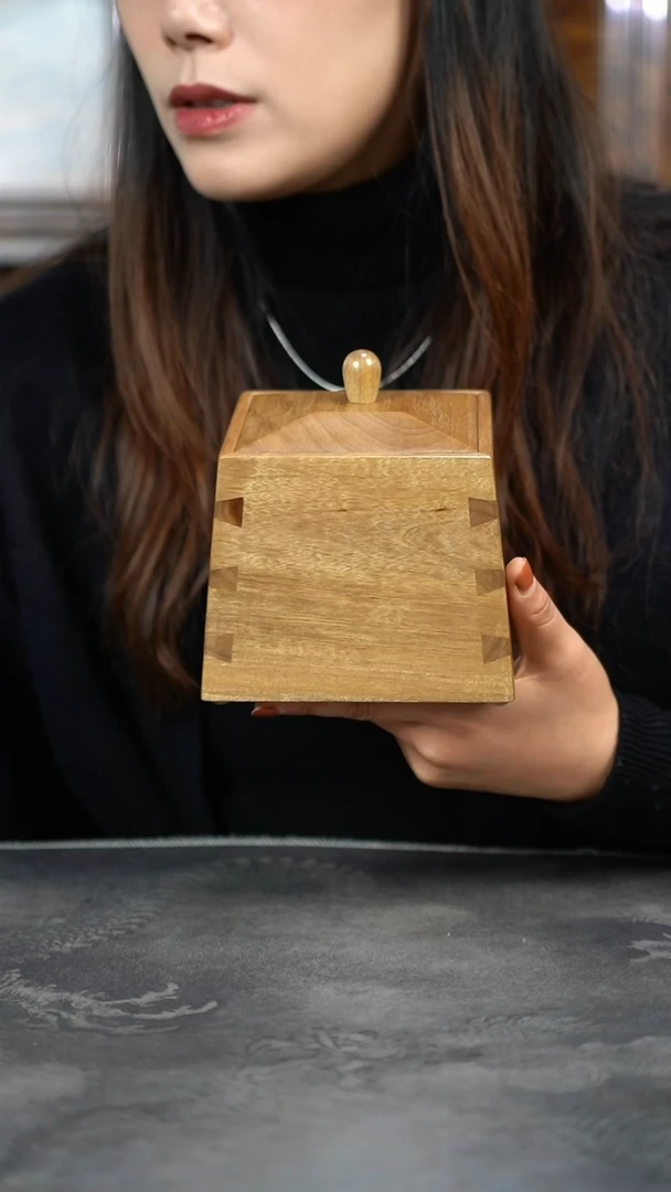 【闪购商品】金丝楠木艺拆房老料精工坚果盒850