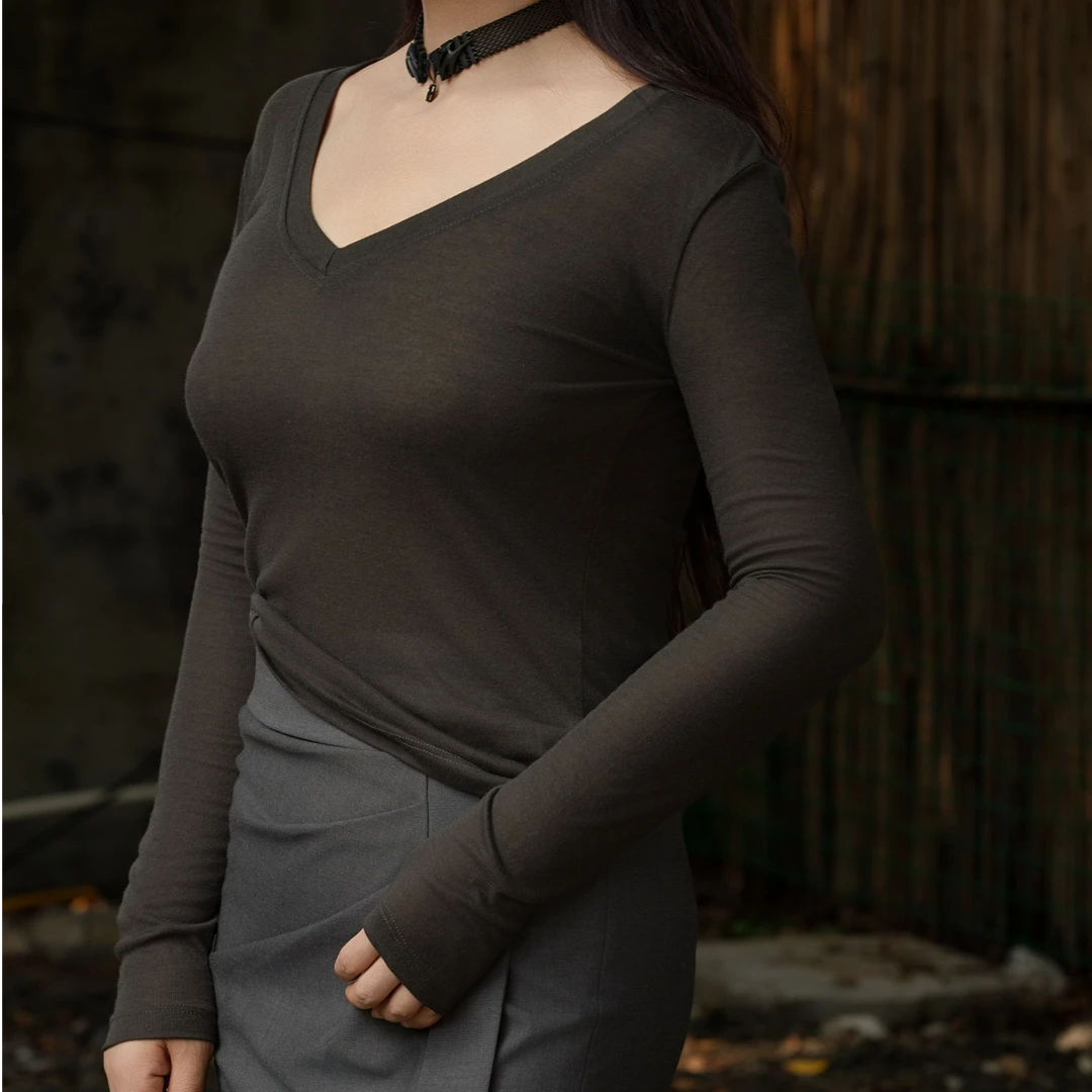 敏哥-Magic Garden曜石黑媛气满天红王菲打底衫MG252Y002