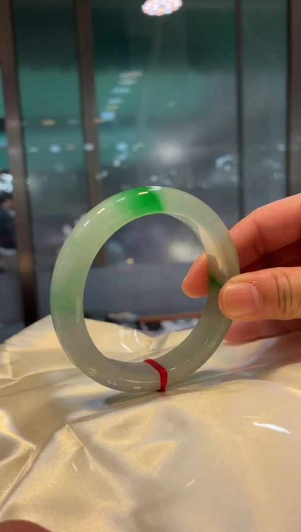 未镶嵌翡翠手镯定制翡翠意向金2w