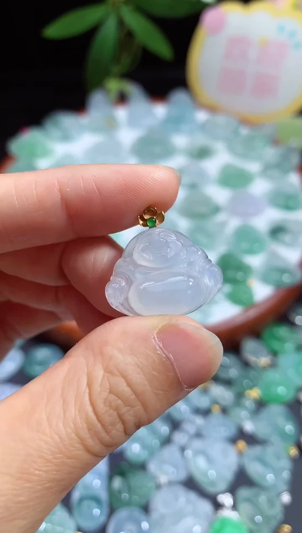 颈饰未镶嵌翡翠佛公