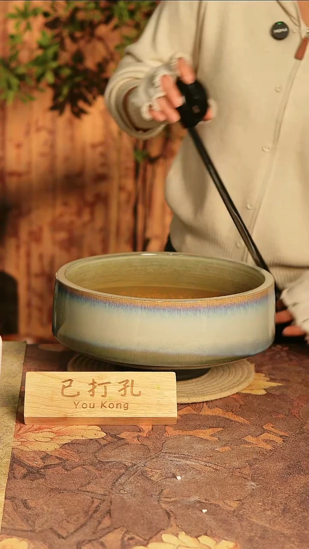 陶瓷23-55高13口25误差2已打孔瑕疵