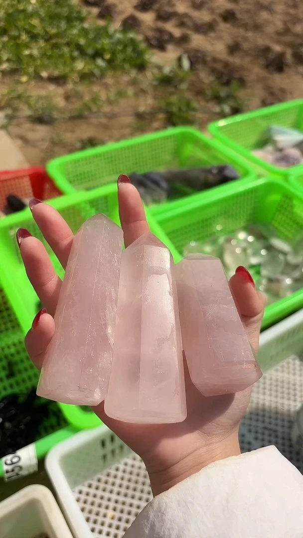 【闪购商品】水晶摆件未镶嵌粉水晶柱子多样性发一个 038