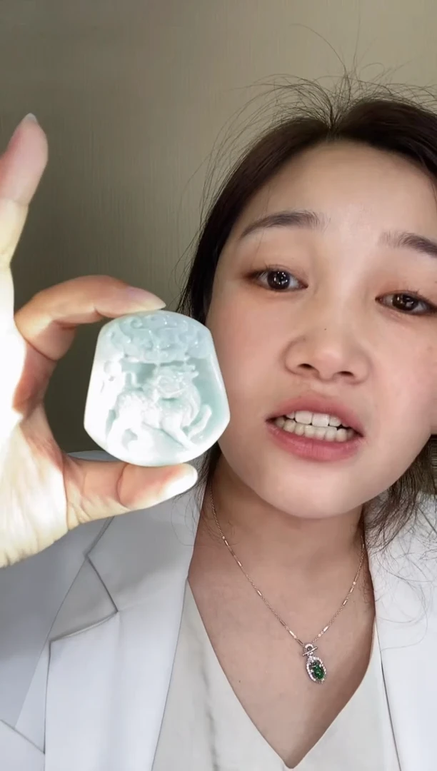 翡翠未镶嵌颈饰LL1翡翠吊坠LBL-02